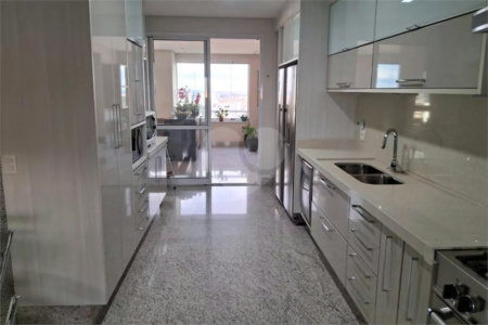 Apartamento à venda com 4 suítes em Vila Andrade, São Paulo, SP