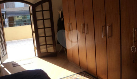 Casa Térrea à venda com 3 suítes em Vila Paulicéia, São Paulo, SP