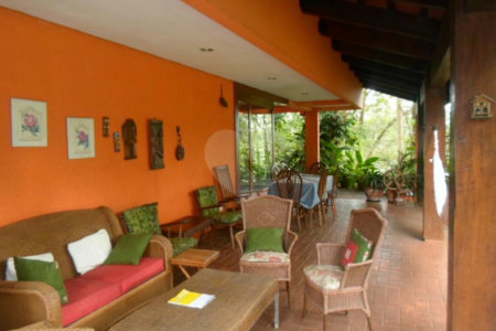 Sobrado à venda com 5 quartos, sendo 3 suítes, em Fazenda Morumbi, São Paulo, SP