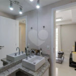 Apartamento à venda com 2 quartos, sendo 1 suíte,  em Vila Andrade, São Paulo, SP