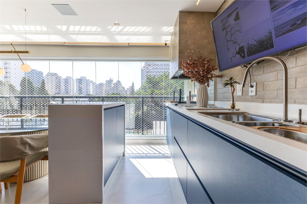 Apartamento à venda com 3 suítes em Indianópolis, São Paulo, SP