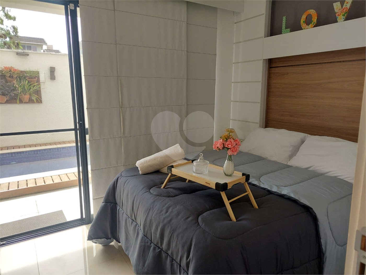 Casa à venda com 3 quartos, sendo 2 suítes, no condomínio Outside Authentic Residences, Rio de Janeiro - RJ