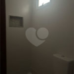 Casa à venda com 2 quartos, sendo 1 suíte, no condomínio Maracujas, São Paulo - SP