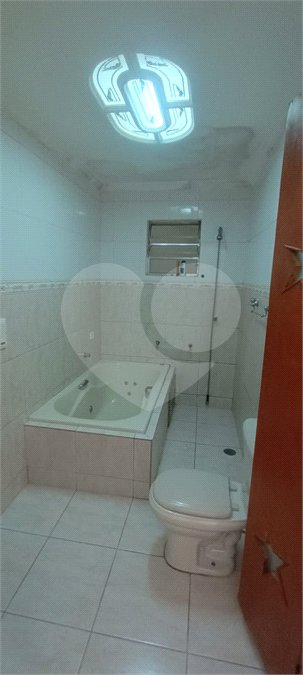 Casa para alugar com 4 quartos, sendo 2 suítes, em Jardim Las Vegas, Santo André, SP