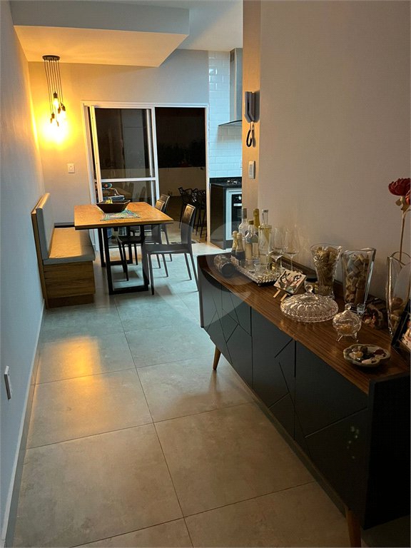 Casa à venda com 3 quartos, sendo 1 suíte,  no condomínio Villagio Imperiale, Louveira - SP
