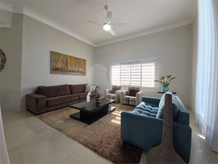 Casa à venda com 3 suítes no condomínio Village Ipanema I, Araçoiaba da Serra - SP