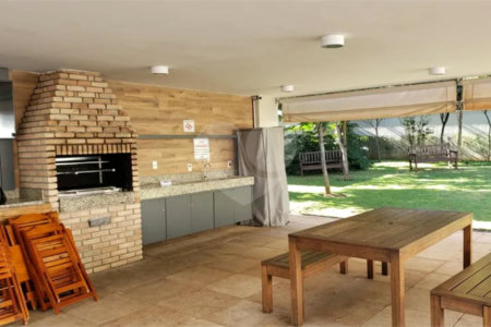 Apartamento à venda com 3 suítes em Vila Alexandria, São Paulo, SP