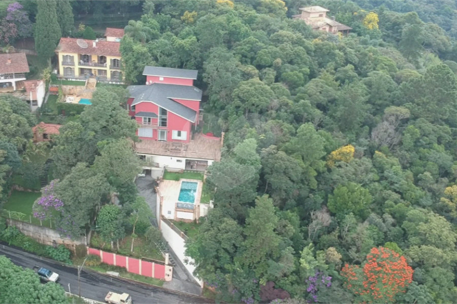 Casa à venda com 6 suítes em Serra da Cantareira, Mairiporã, SP