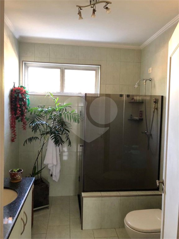 Sobrado à venda com 5 quartos, sendo 3 suítes, em Tremembé, São Paulo, SP