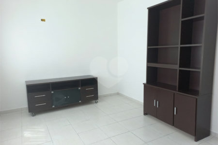 Sobrado à venda com 3 quartos, sendo 1 suíte,  em Vila Lageado, São Paulo, SP