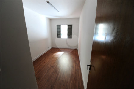 Casa Térrea para alugar com 4 quartos, sendo 1 suíte, em Vila Mariana, São Paulo, SP