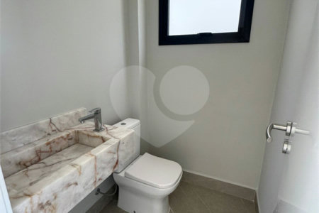 Casa à venda com 4 suítes no condomínio Villas do Golf, Itu - SP