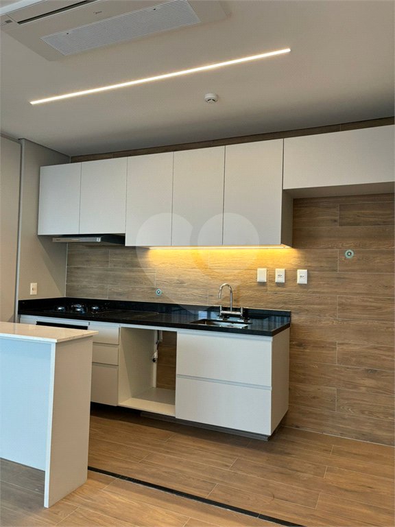 Apartamento à venda com 2 quartos, sendo 1 suíte, em Jardim das Acácias, São Paulo, SP