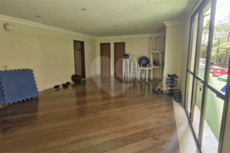 Apartamento à venda com 4 quartos, sendo 3 suítes, em Santa Cecília, São Paulo, SP