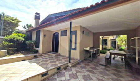 Casa à venda com 4 quartos, sendo 1 suíte,  em Granja Julieta, São Paulo, SP
