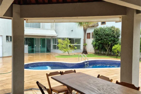 Casa à venda ou para alugar com 3 quartos, sendo 1 suíte, no condomínio Villagio Capriccio, Louveira - SP