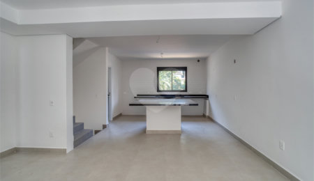 Casa à venda com 4 quartos, sendo 1 suíte,  no condomínio Cube Campo Belo, São Paulo - SP