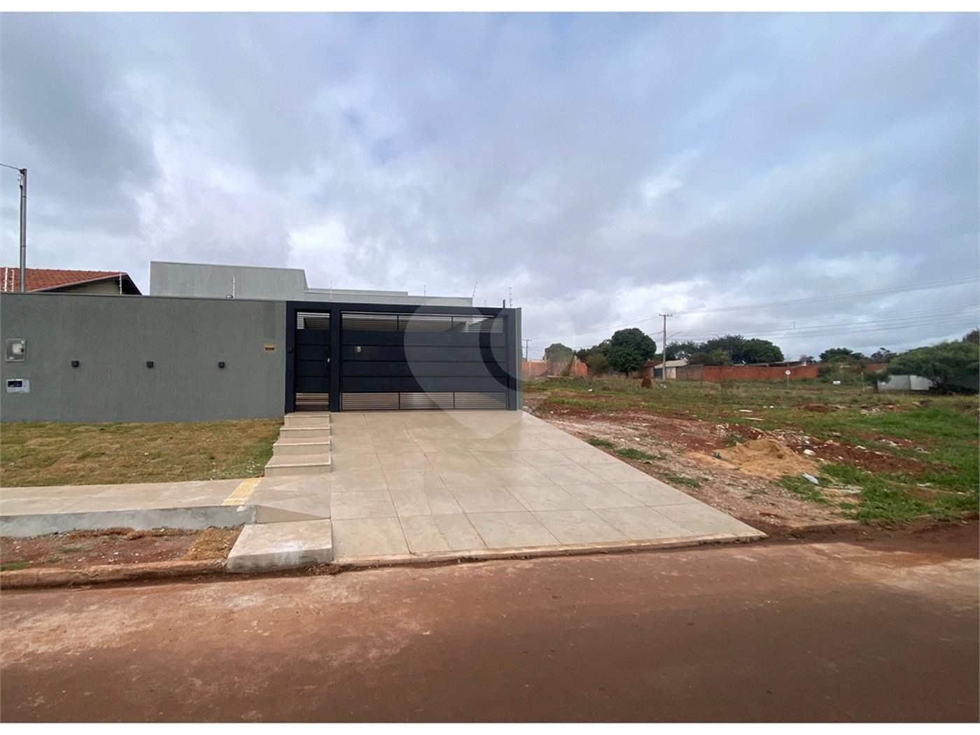 Casa à venda com 3 suítes em Jardim Estoril, Ponta Porã, MS