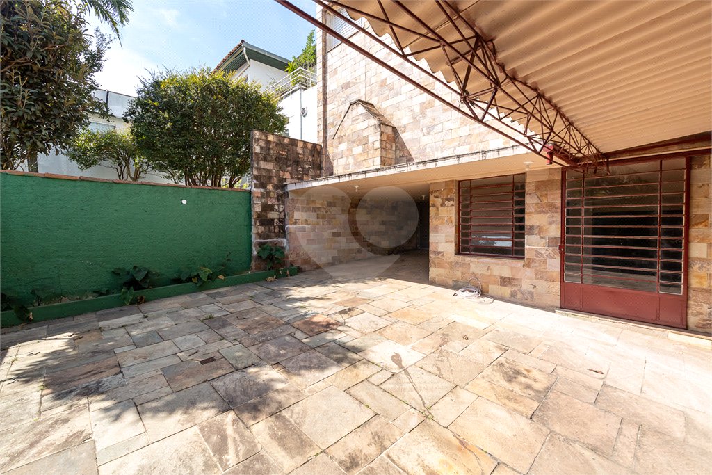 Casa à venda com 4 quartos, sendo 2 suítes, em Perdizes, São Paulo, SP
