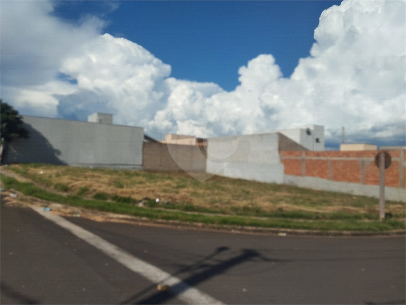 Terreno à venda em Residencial Vista do Horto, Araraquara, SP