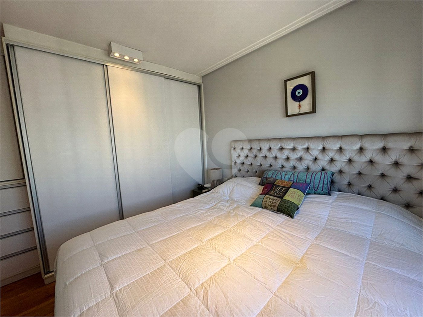 Apartamento à venda com 3 quartos, sendo 1 suíte,  em Santo Amaro, São Paulo, SP
