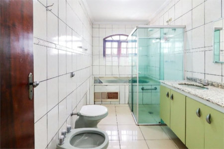 Casa à venda com 3 quartos, sendo 2 suítes, em VILA SÔNIA, São Paulo, SP