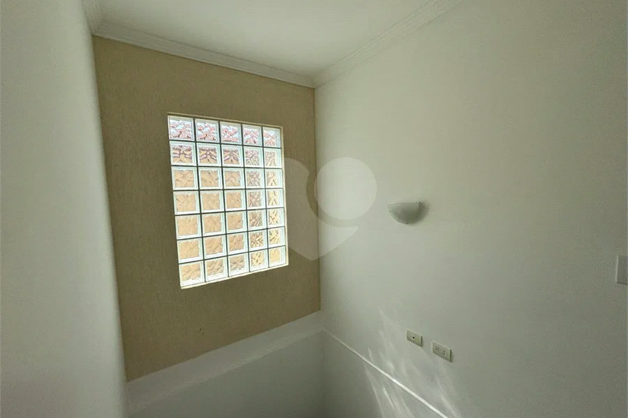 Sobrado à venda ou para alugar com 2 quartos em Vila Nova Cachoeirinha, São Paulo, SP