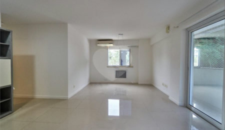 Apartamento à venda com 2 quartos, sendo 1 suíte,  em Tijuca, Rio de Janeiro, RJ
