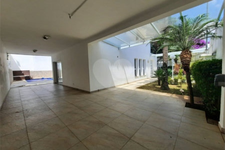 Sobrado à venda com 3 quartos, sendo 1 suíte, em City Campo Grande, São Paulo, SP