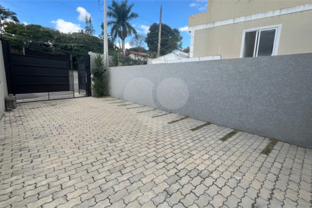 Sobrado à venda ou para alugar com 3 suítes em Jardim do Lago, Atibaia, SP