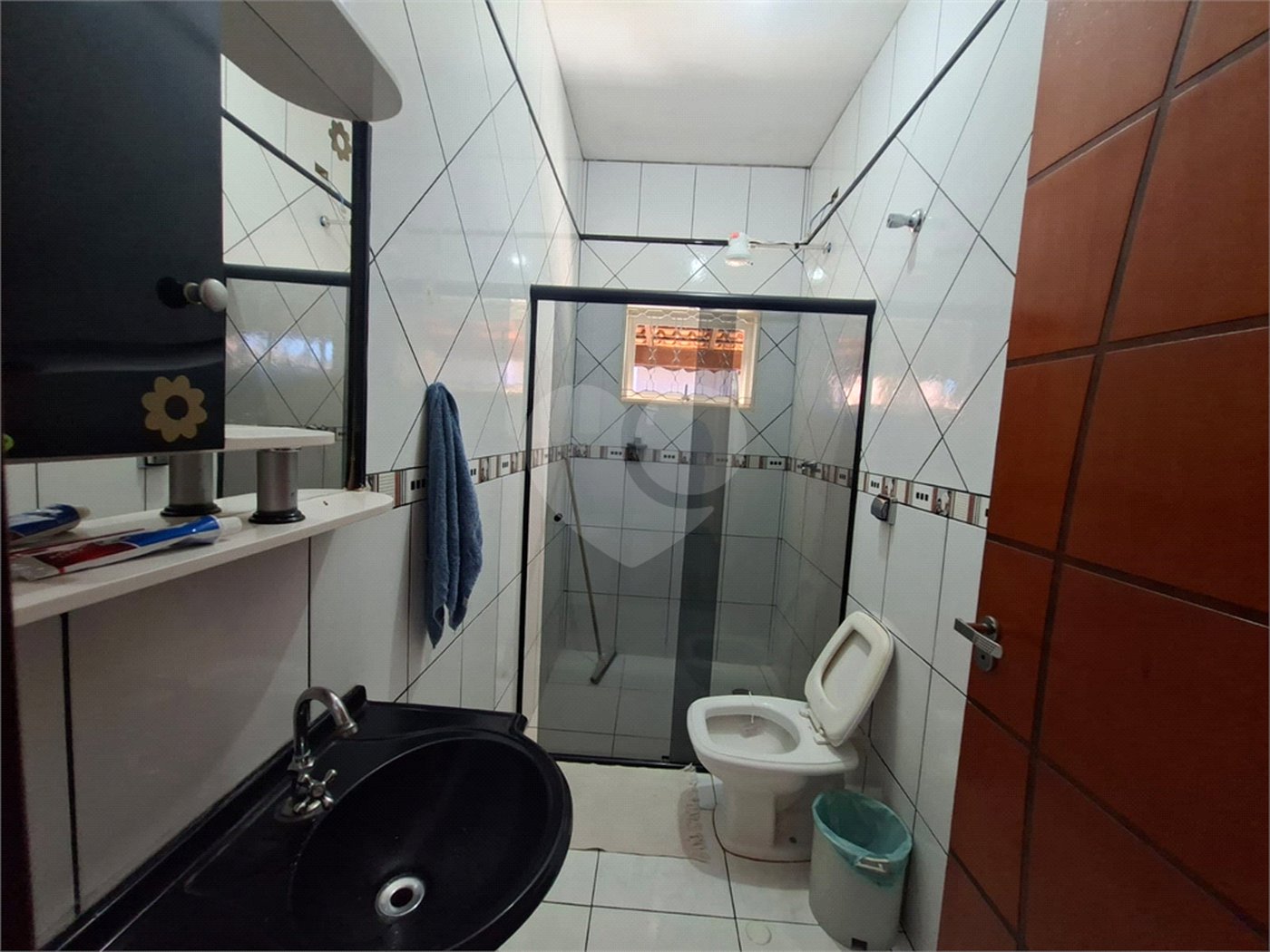 Casa à venda com 3 quartos, sendo 1 suíte,  em Tatetú, Alambari, SP