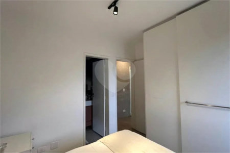 Apartamento à venda com 3 quartos, sendo 1 suíte, em Vila Madalena, São Paulo, SP