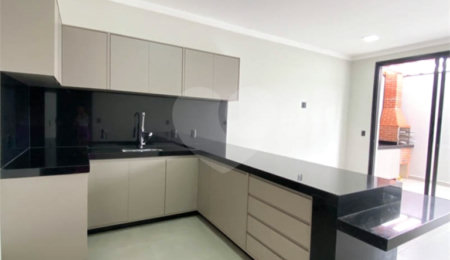 Casa à venda com 2 quartos, sendo 1 suíte,  em Jardim Residencial Vale do Campo, Araraquara, SP