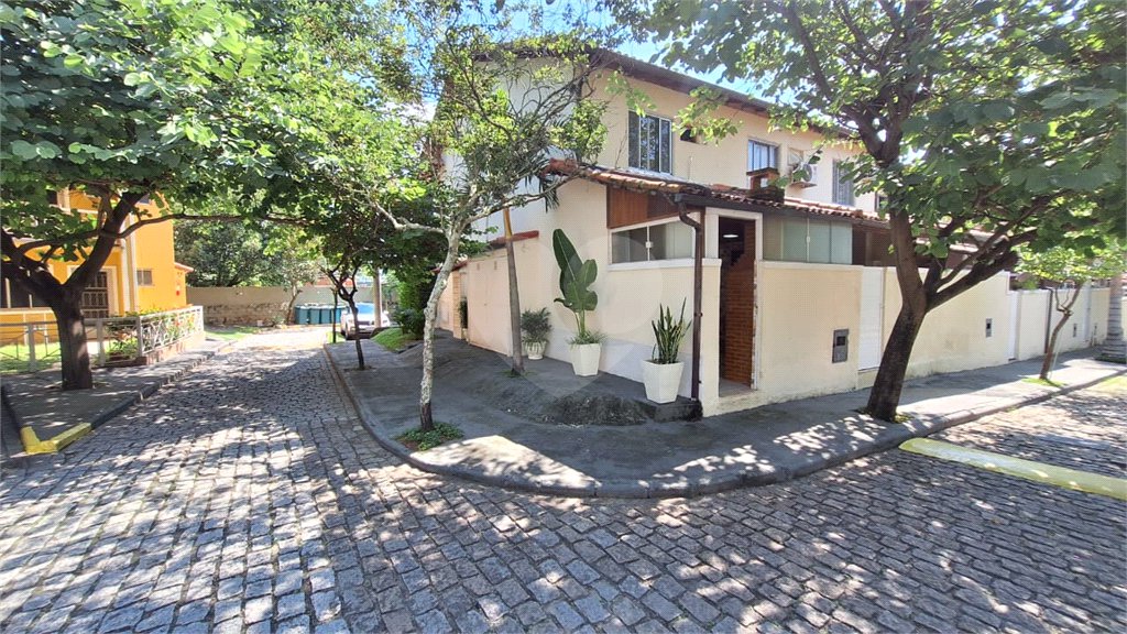 Casa à venda com 2 quartos no condomínio Athenas, Rio de Janeiro - RJ
