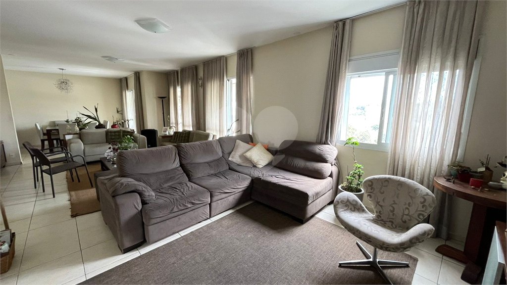 Apartamento à venda com 4 quartos, sendo 3 suítes, em Vila Andrade, São Paulo, SP