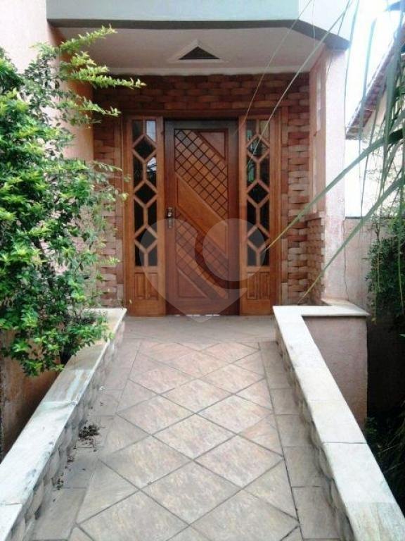 Sobrado à venda com 3 suítes em Tremembé, São Paulo, SP