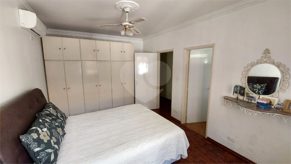 Casa à venda com 4 quartos, sendo 2 suítes, em Jardim São Caetano, São Caetano do Sul, SP