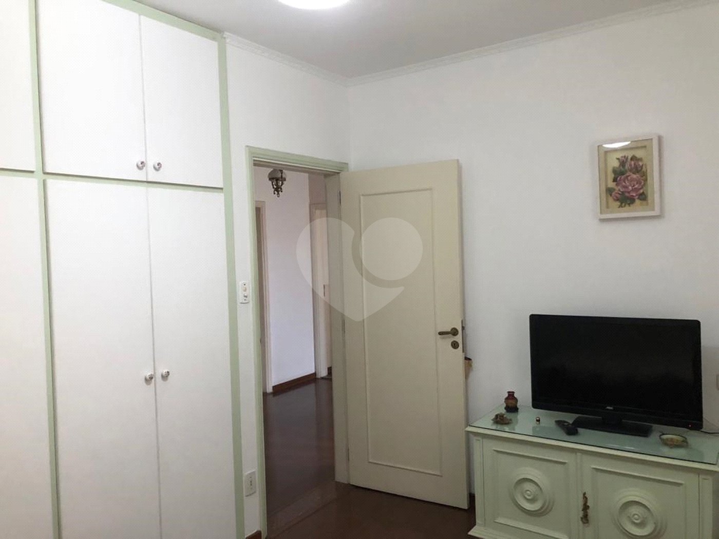 Sobrado à venda com 5 quartos, sendo 3 suítes, em Tremembé, São Paulo, SP