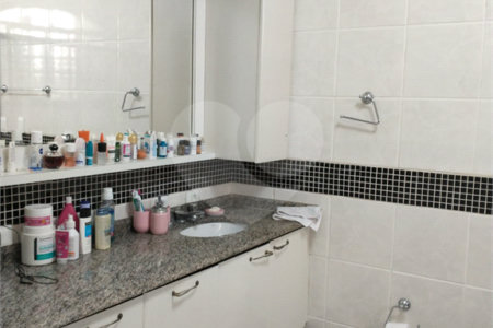 Sobrado à venda com 3 quartos, sendo 1 suíte, em Vila Ipojuca, São Paulo, SP