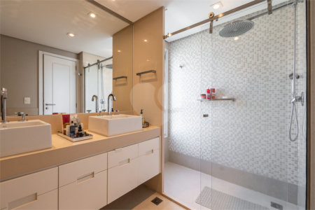 Apartamento à venda com 3 suítes em Sumarezinho, São Paulo, SP