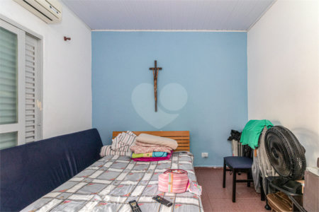 Casa Térrea à venda com 9 quartos, sendo 3 suítes, em Vila Romana, São Paulo, SP