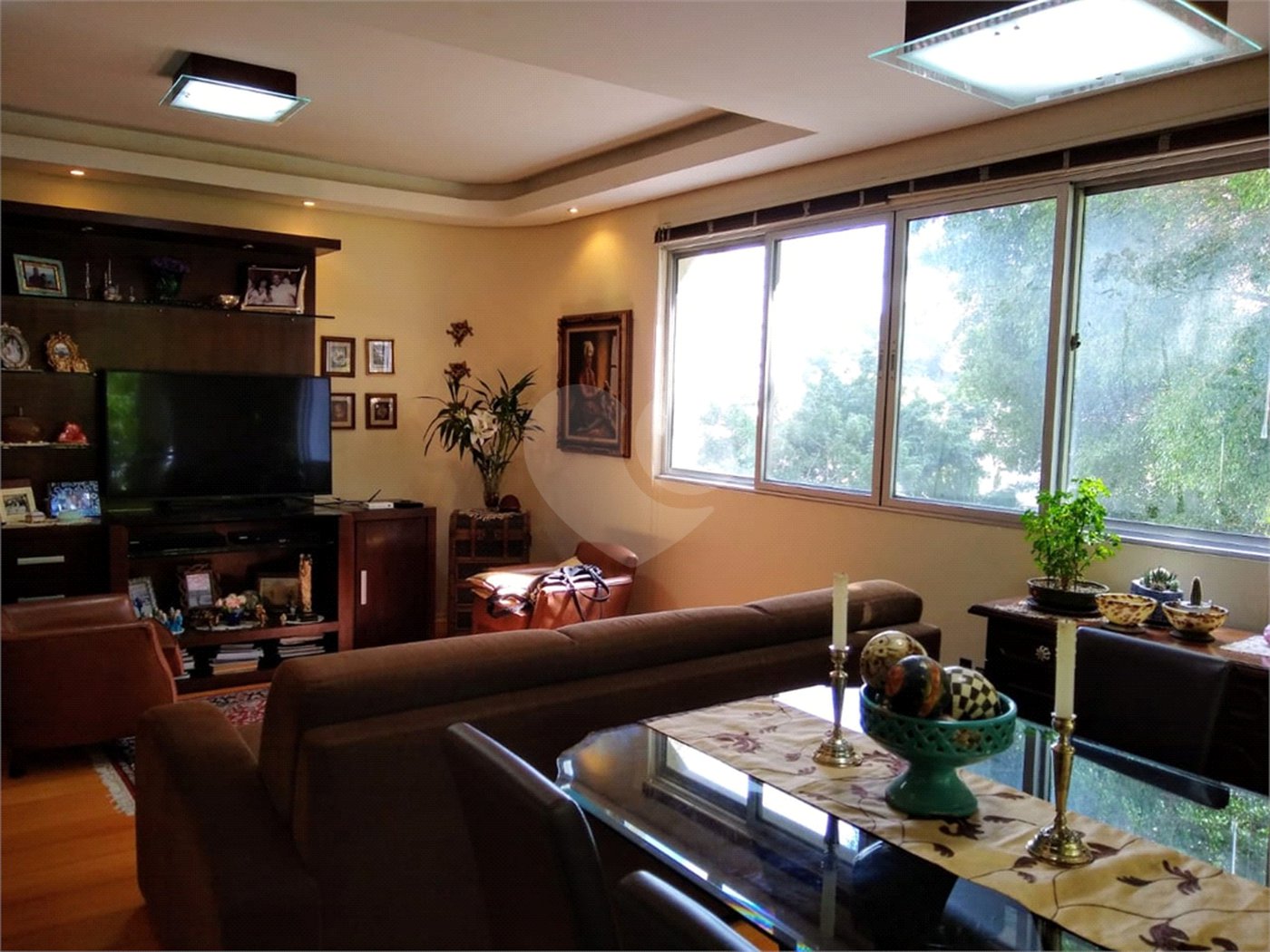Apartamento à venda com 3 quartos, sendo 1 suíte,  em Real Parque, São Paulo, SP