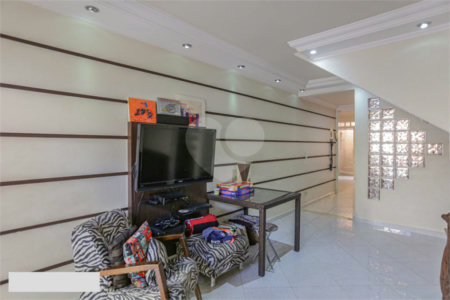 Casa de vila, 120 m², 02 dormitórios na Vila Olimpia