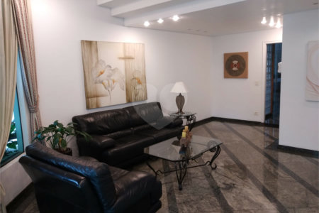 Apartamento à venda com 4 quartos, sendo 2 suítes, em Vila Monumento, São Paulo, SP