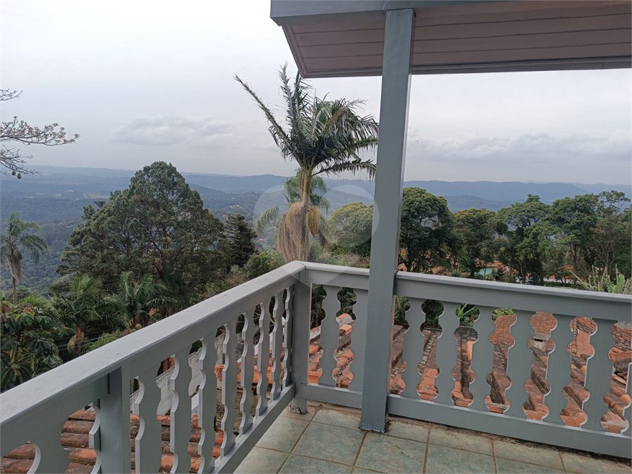 Sobrado para alugar com 3 quartos, sendo 1 suíte, em Roseira, Mairiporã, SP
