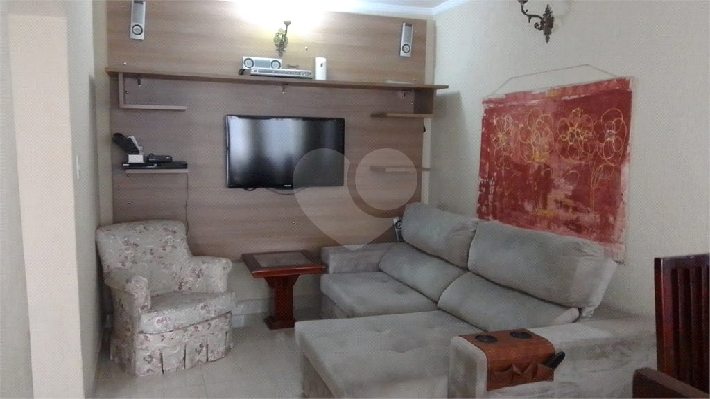 Sobrado à venda com 3 quartos em Santa Teresinha, São Paulo, SP