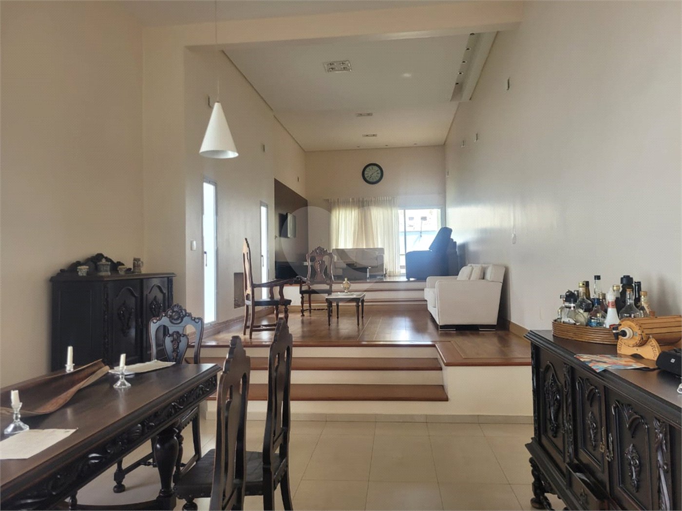 Casa à venda com 3 suítes no condomínio Village Saint Charbel, Araçoiaba da Serra - SP