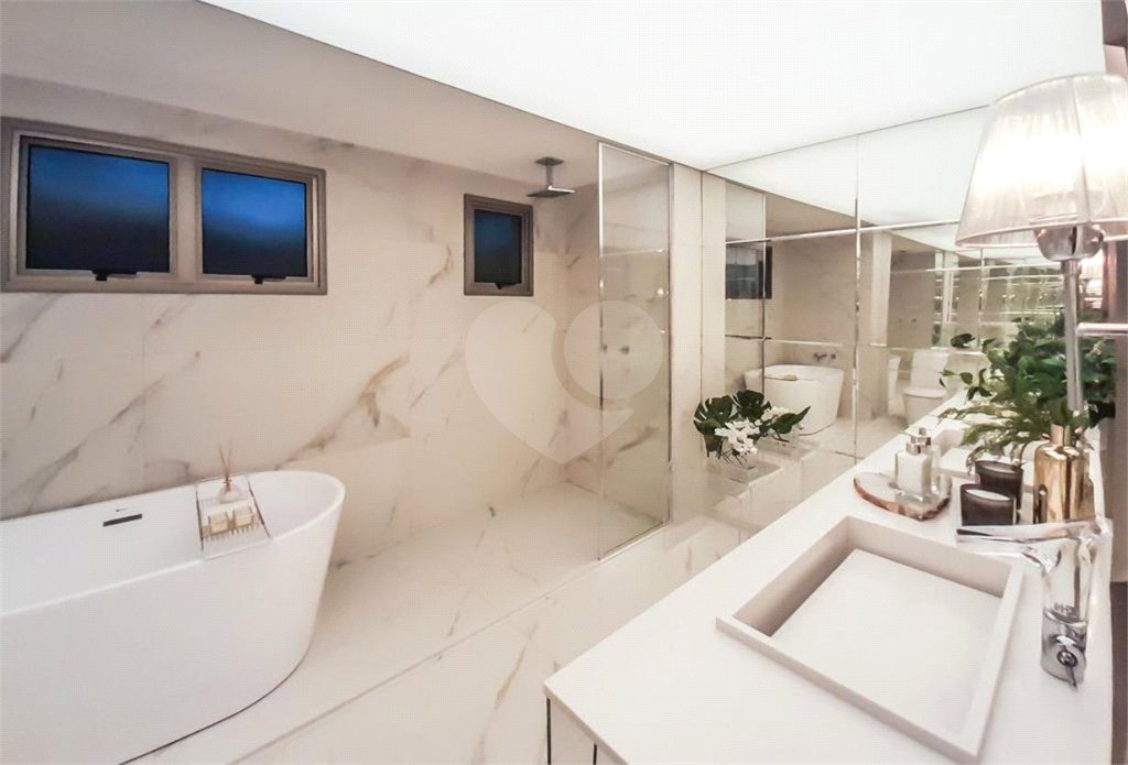 Apartamento à venda com 4 suítes em Indianópolis, São Paulo, SP