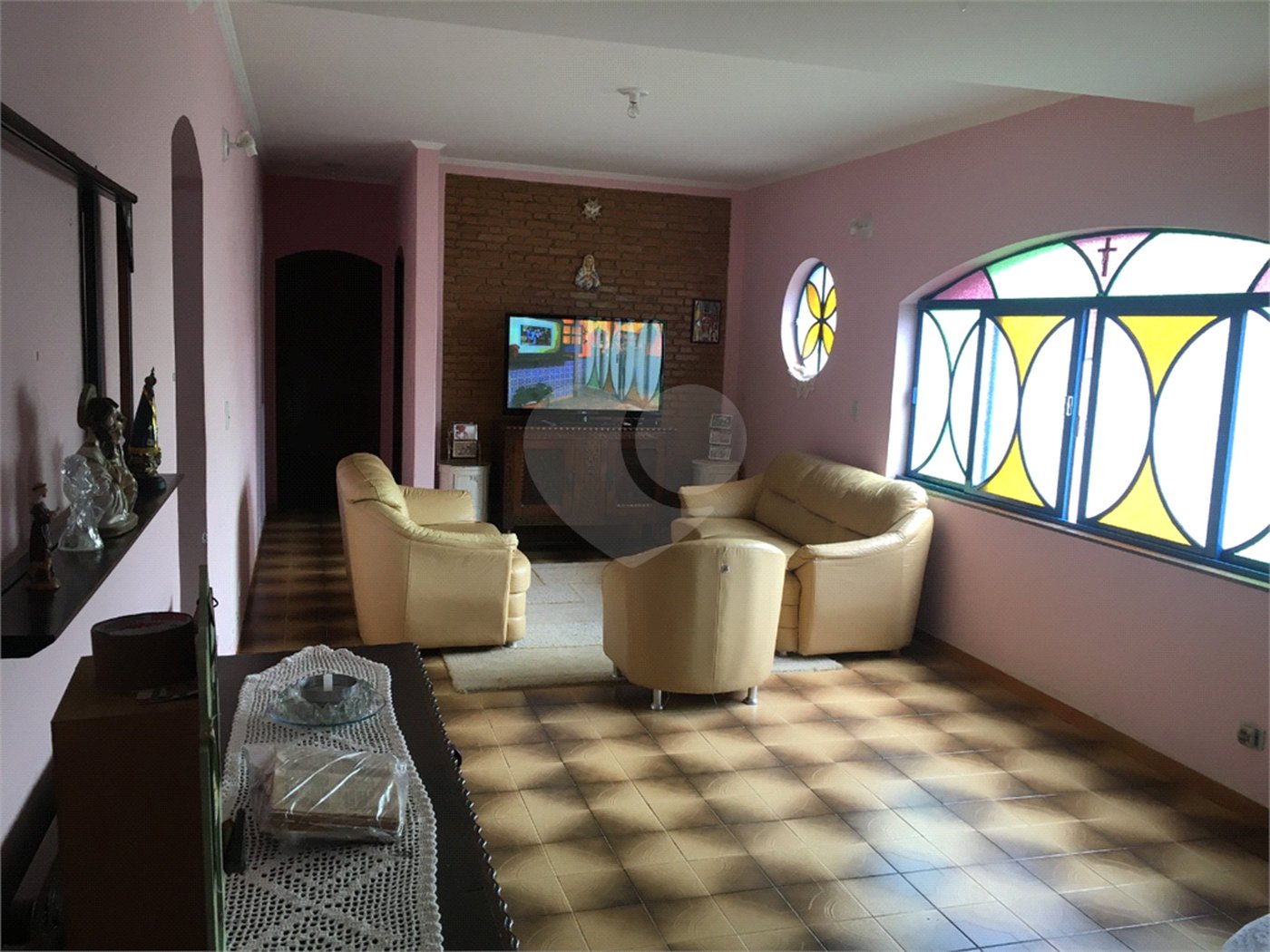 Casa à venda com 4 quartos, sendo 1 suíte, no Centro, Piracaia, SP