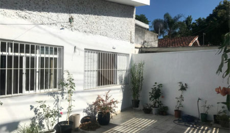 Casa à venda com 2 quartos em Interlagos, São Paulo, SP